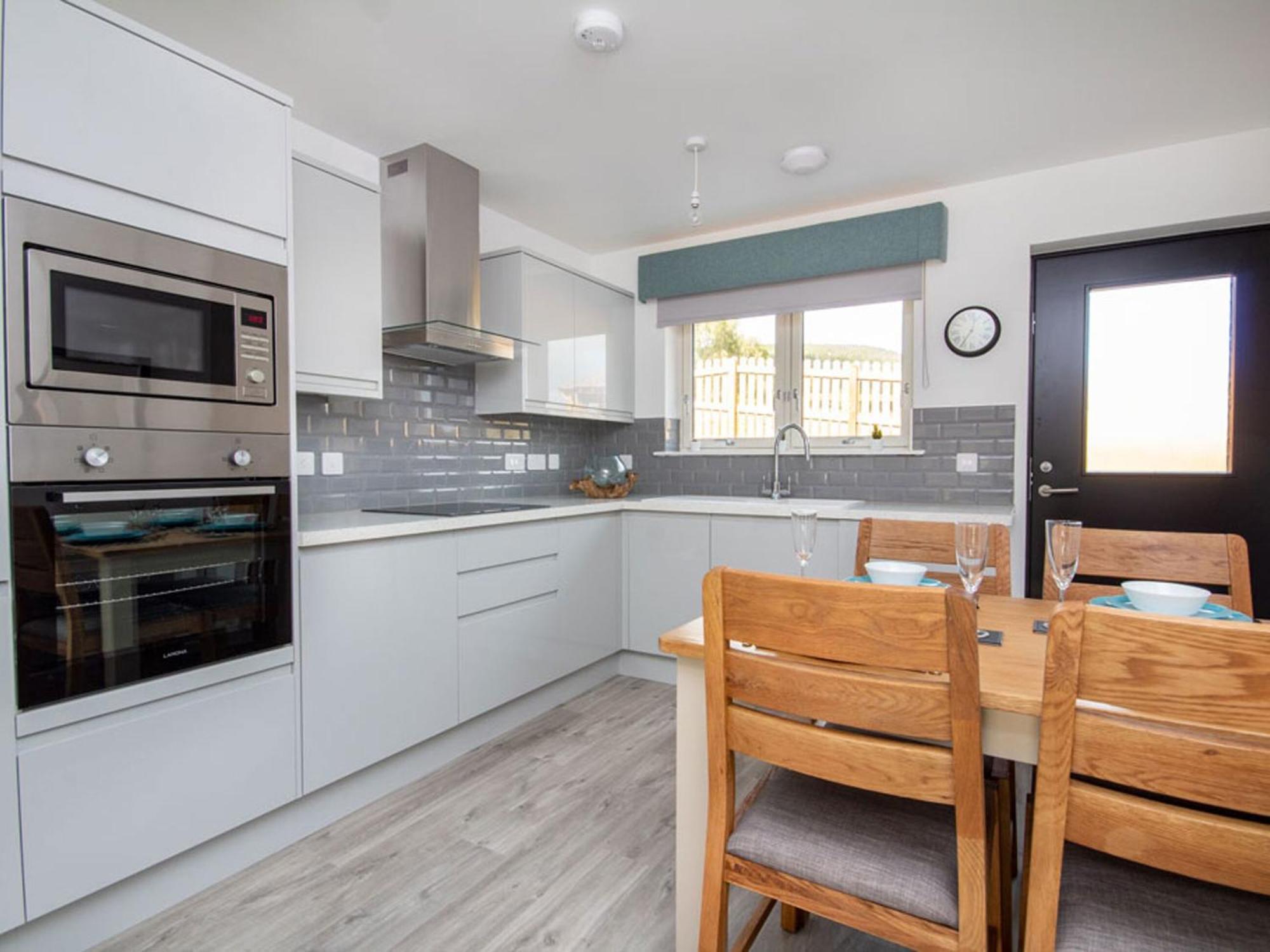 Oakwood Villa Авимор Екстериор снимка